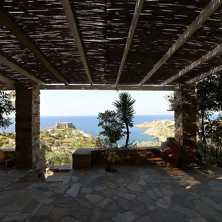 Vacation Homes *